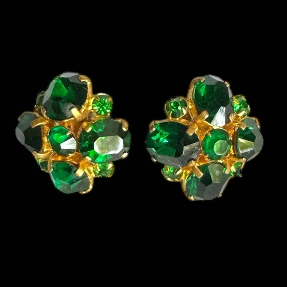Vintage Signed Czechoslovakia Green Rhinestone Screw Back Earrings Czech